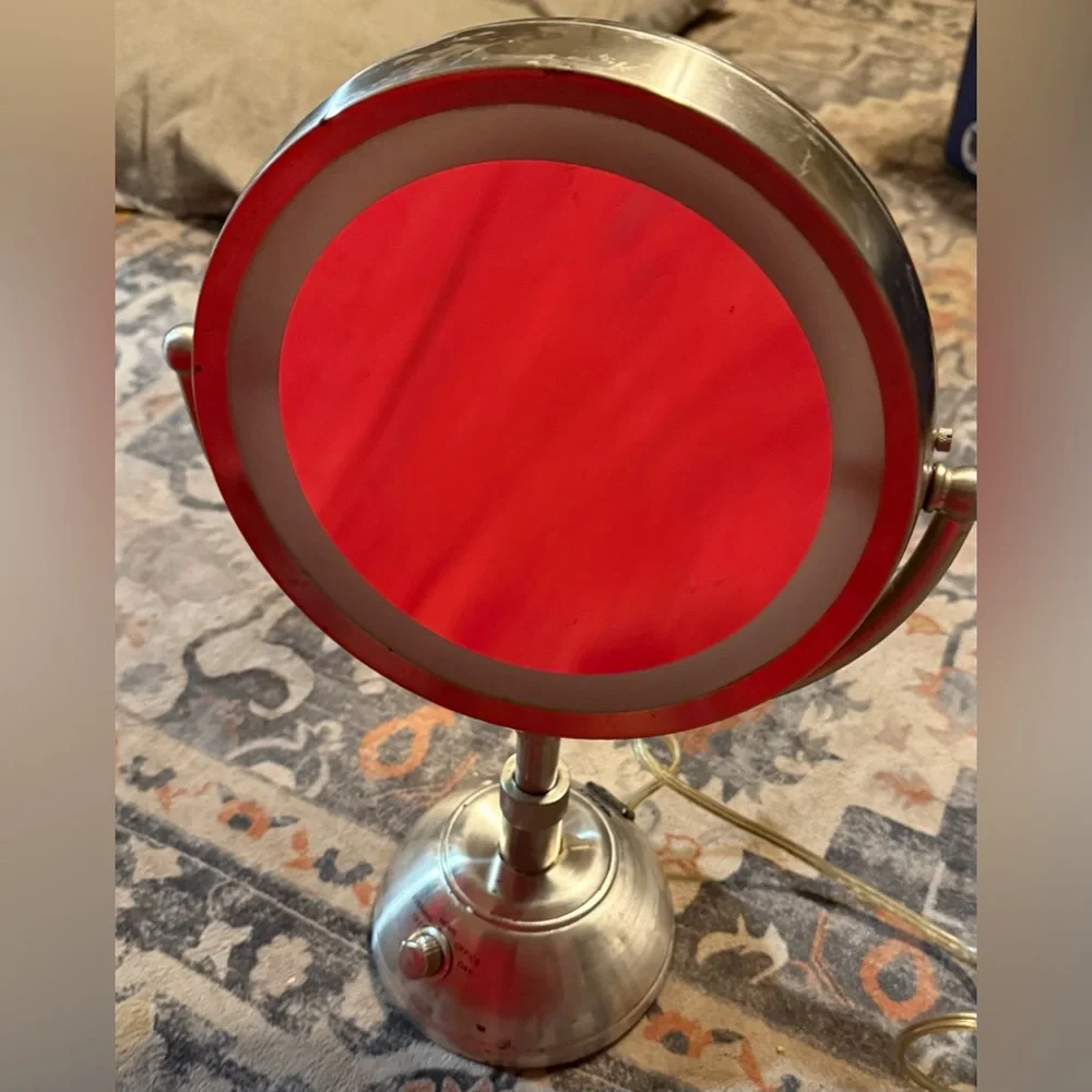 Silver Vanity Mirror with light with plug